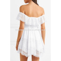 Venta caliente fuera del hombro de manga corta de algodón blanco de encaje Mini vestido de verano fabricación al por mayor de ropa de mujer de moda (TA0256D)